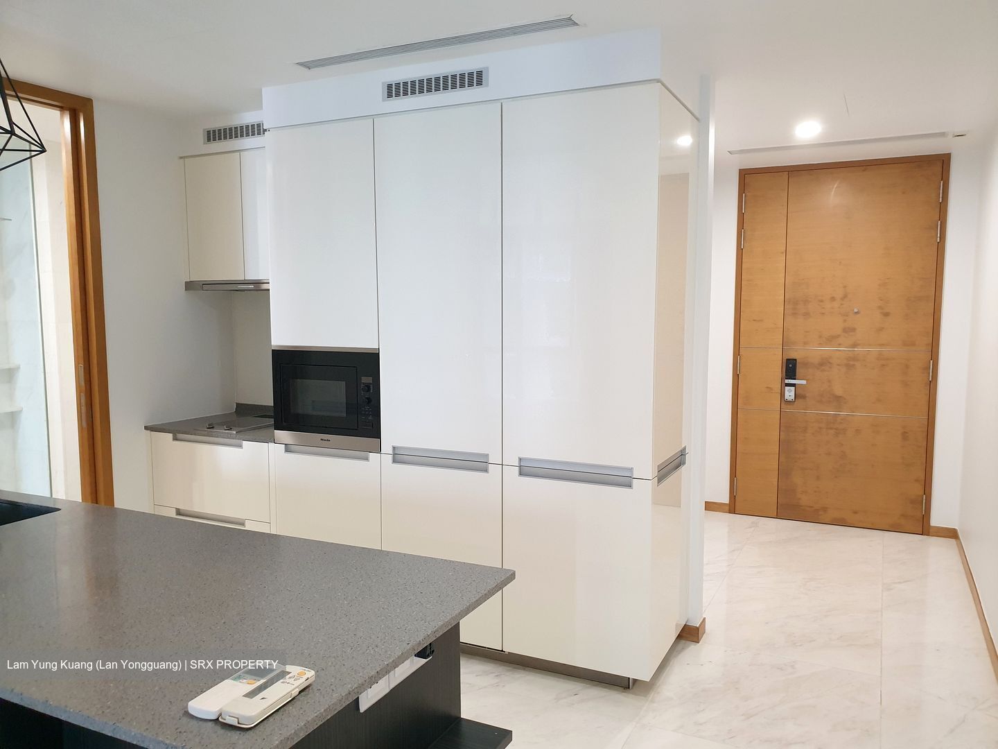 Marina One Residences (D1), Apartment #637783781